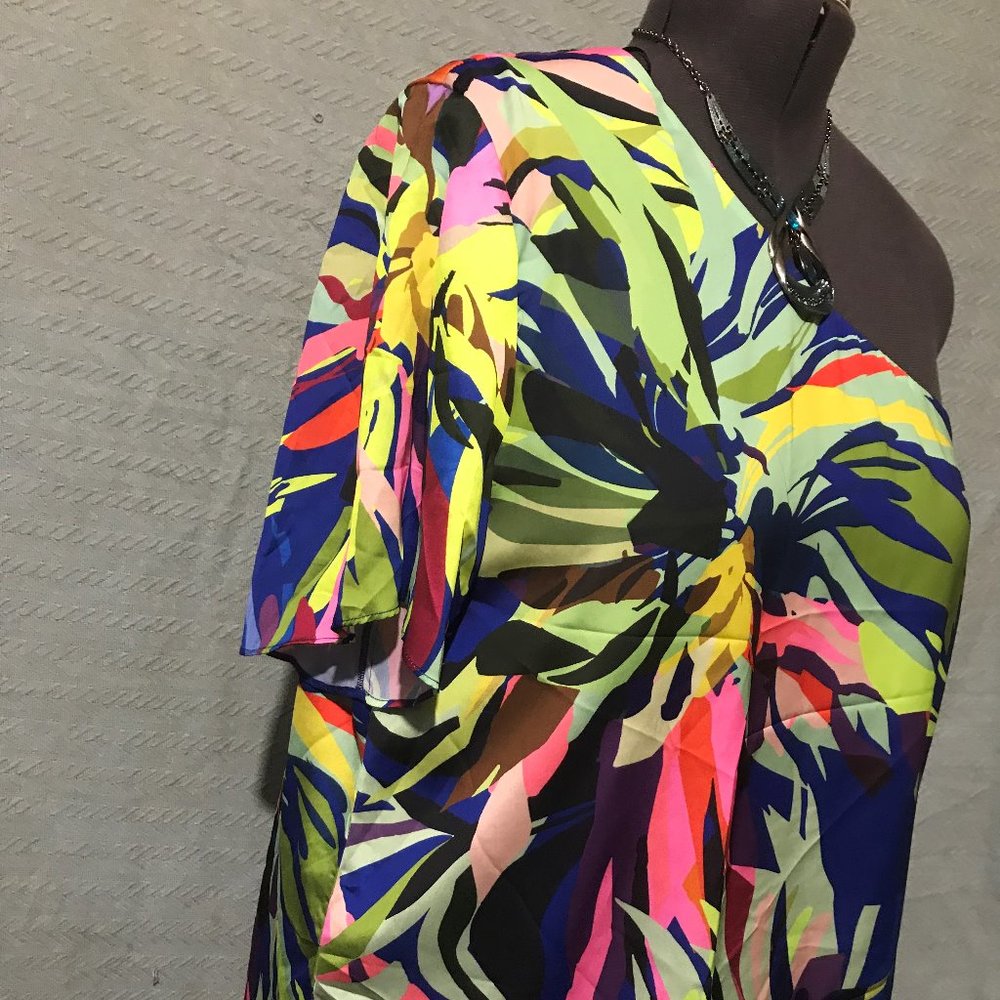 New womens geometric blouse